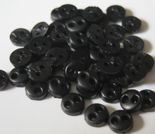 1 miniknoopje - zwart  4,2 mm