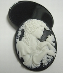 Resin Cameos  40 x 30 mm