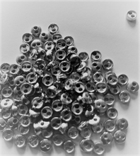 6 miniknoopjes - zilverkleur  4 mm