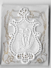 6 Monogrammen - D.W.  4,5 x 2,5 cm