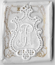 5 Monogrammen H.P.  4,5 x 2,5 cm