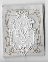 6 Monogrammen CV.  4,5 x 2,5 cm