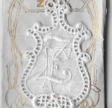 6 Monogrammen F.Z.  4,5 x 2,5 cm