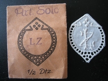 6 Monogrammen - L.Z. - Z.L.  29 x 24 mm