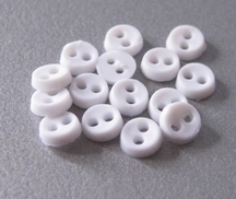 20 miniknoopjes - wit  4 mm