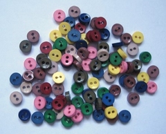 75 Knoopjes.- kleuren  6,5 mm