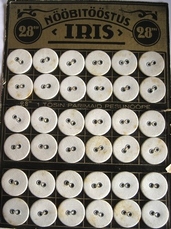 36 Linnen knopen - Verzamelkaart  17 mm