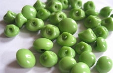 1 Glasknoop - groen  9 mm