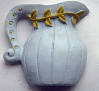 White Pitcher  25 x 26 mm