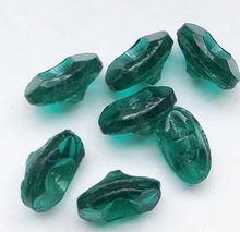 Glasknoop - groen  12 x 7 mm