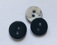 Parelmoerknoop - zwart  11 mm
