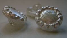 Glasknoop - wit/zilverglans  14 mm