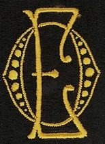 Monogram O.E.  4 x 3 cm