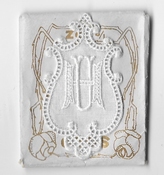 6 Monogrammen H.U. 4,5 x 2,5 cm