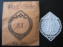 6 Monogrammen - A.T.- T.A. 29 x 24 mm