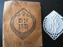 6 Monogrammen - D.N. - N.D. 29 x 24 mm