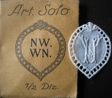 6 Monogrammen - N.W. - W.N. 29 x 24 mm