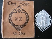 6 Monogrammen - M.Z. - Z-M. 29 x 24 mm