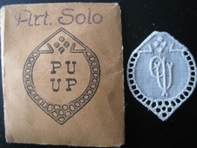 6 Monogrammen - P.U.- U.P. 29 x 24 mm