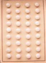 36 Glasknöpfe auf Kart 10 mm
