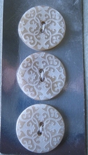 3 Perlmuttknöpfe 25 mm