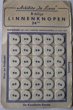 36 Linnen knopen - Verzamelkaart 15 mm