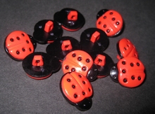1 knoop - Ladybugs 18 x 15 mm
